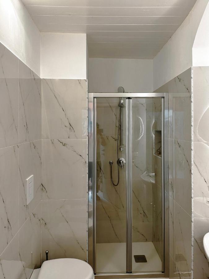 Del Carmine 23 Hotell Bari Exteriör bild