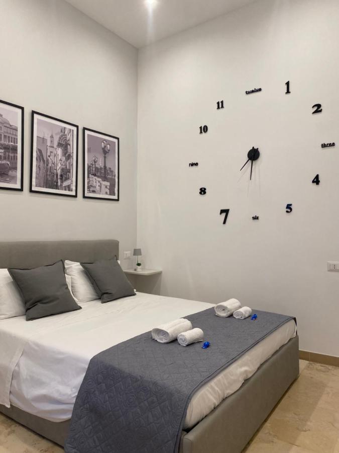 Del Carmine 23 Hotell Bari Exteriör bild