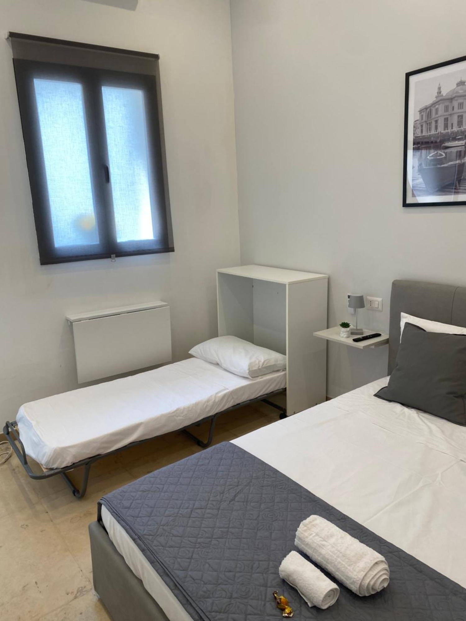 Del Carmine 23 Hotell Bari Exteriör bild
